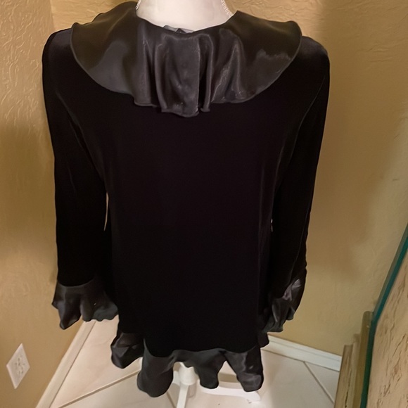 Helene Blake Velvet Jacket - Picture 10 of 16